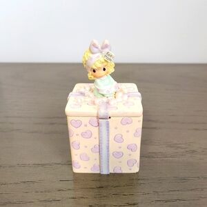 Precious Moments Trinket Box A Mom's Love is the Best Gift of All